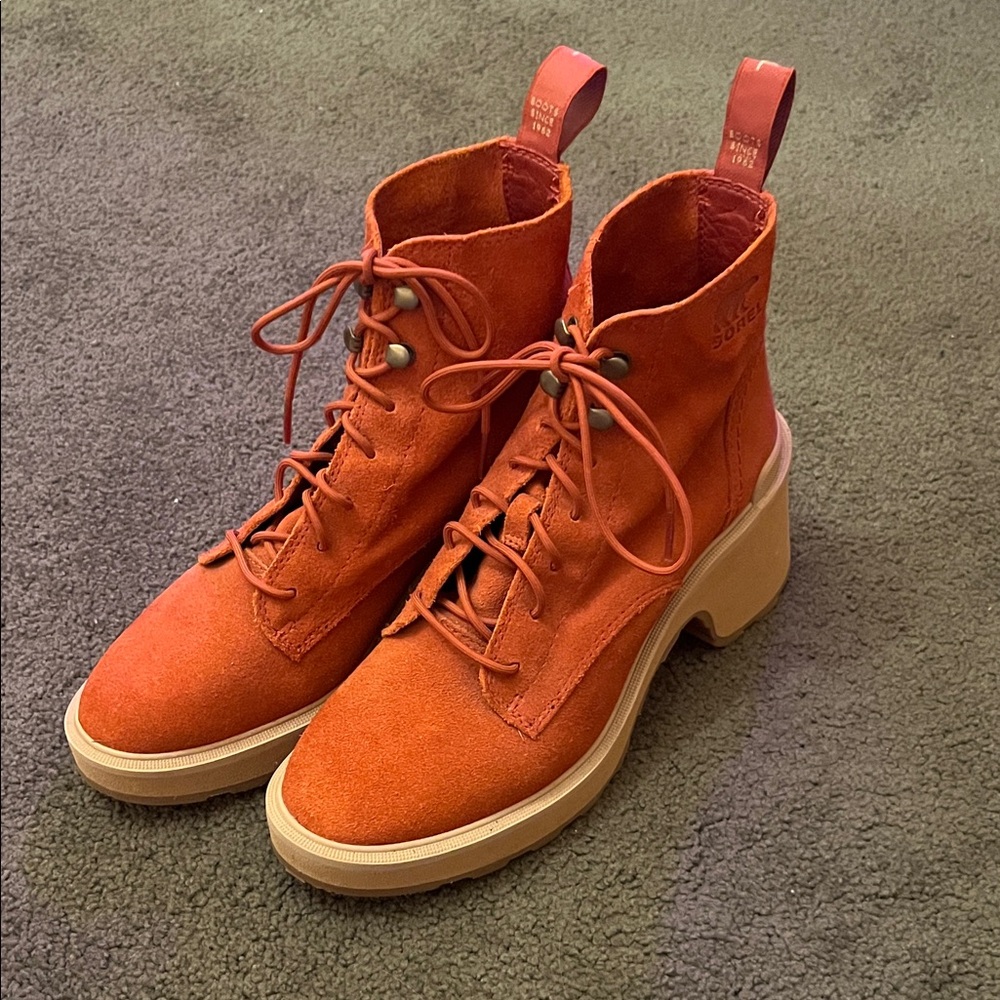 Sorel Orange Lace-Up Women's Boots
